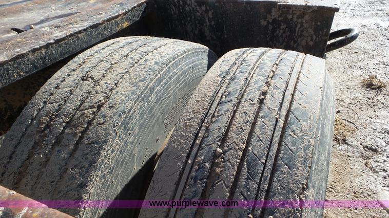 image for item J8365 1971 Fruehauf CN2-25-L drop deck trailer