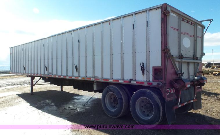 image for item J8367 1996 Western Trailers live bottom trailer