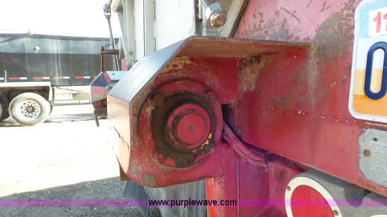 image for item J8367 1996 Western Trailers live bottom trailer