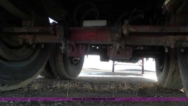 image for item J8367 1996 Western Trailers live bottom trailer