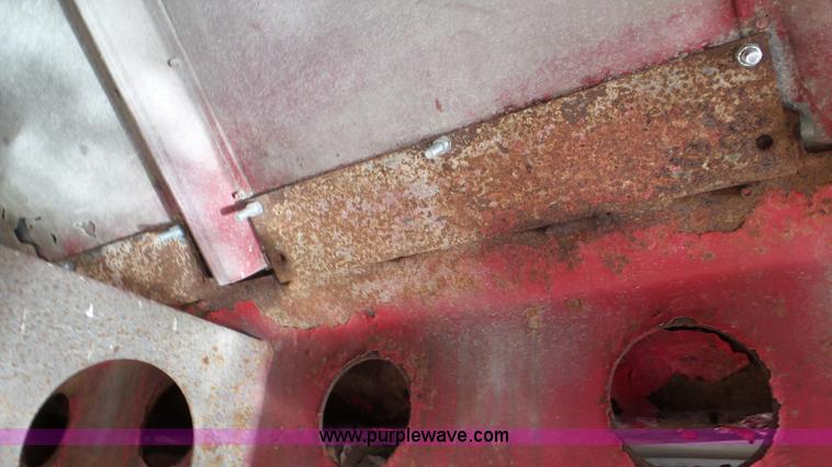 image for item J8367 1996 Western Trailers live bottom trailer