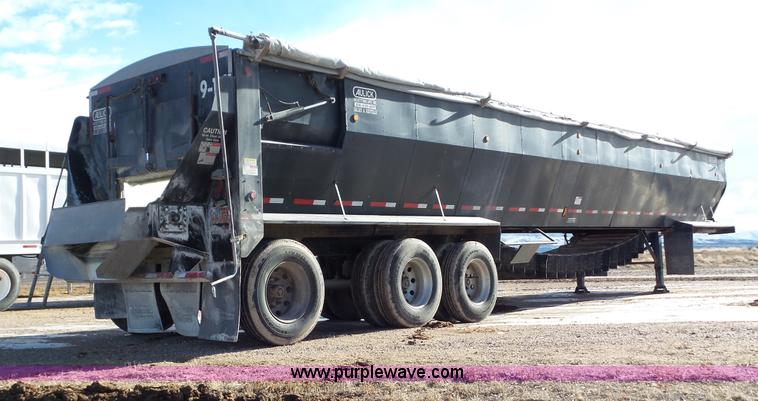 image for item J8368 2009 Aulick 4860543 live bottom trailer