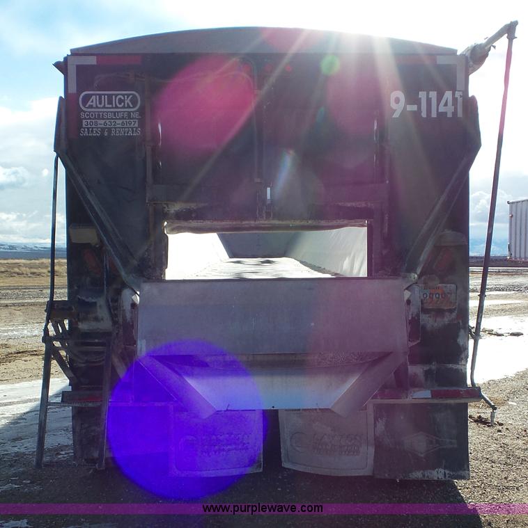 image for item J8368 2009 Aulick 4860543 live bottom trailer