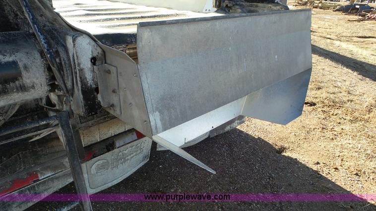 image for item J8368 2009 Aulick 4860543 live bottom trailer