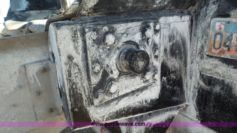 image for item J8368 2009 Aulick 4860543 live bottom trailer