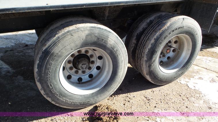 image for item J8368 2009 Aulick 4860543 live bottom trailer