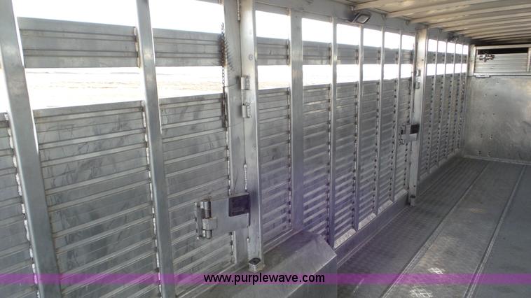 image for item J8370 2005 Barrett livestock trailer