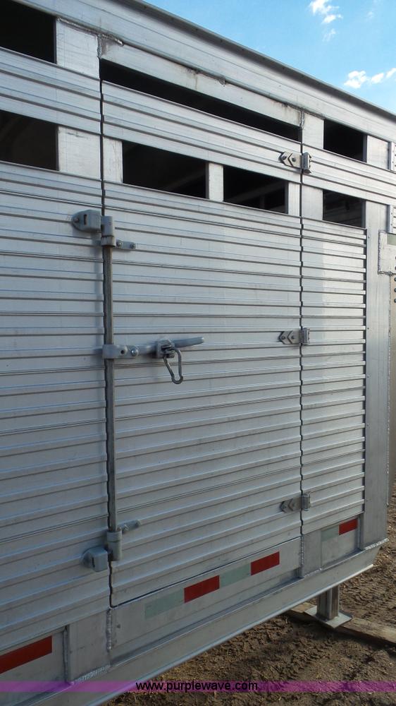 image for item J8370 2005 Barrett livestock trailer