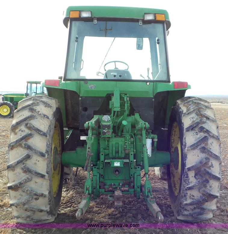 image for item K8306 2002 John Deere 7510 tractor