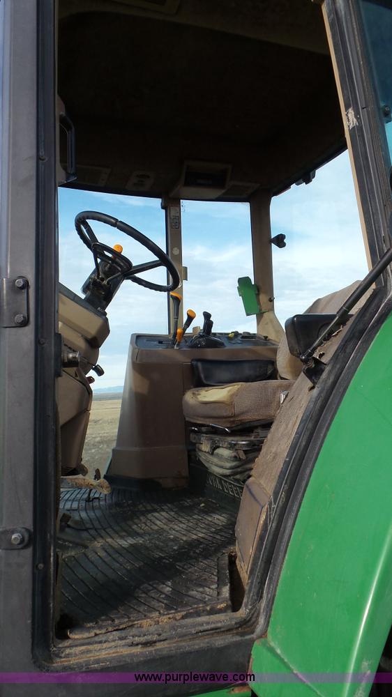 image for item K8306 2002 John Deere 7510 tractor