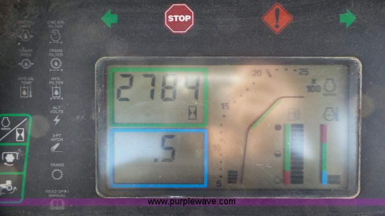 image for item K8306 2002 John Deere 7510 tractor