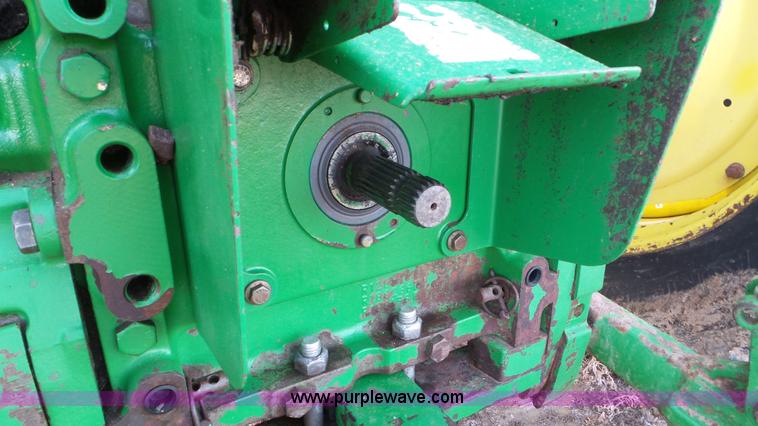 image for item K8306 2002 John Deere 7510 tractor