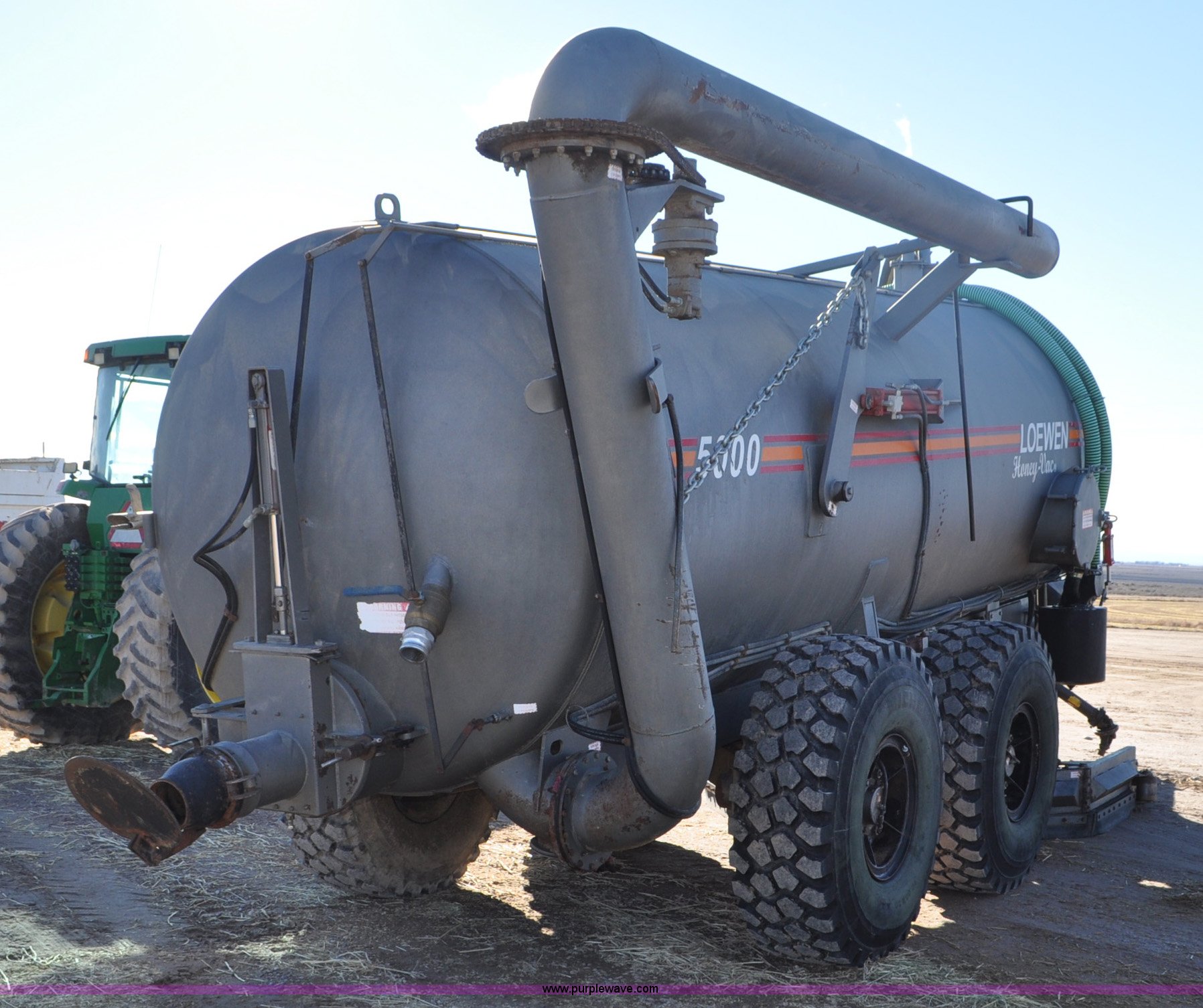 2011 Loewen 5000 HoneyVac honey wagon in Delta, UT Item G7122 sold
