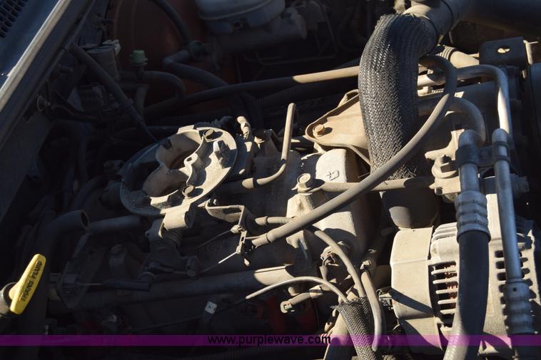 image for item L1054 2000 Dodge Durango SUV