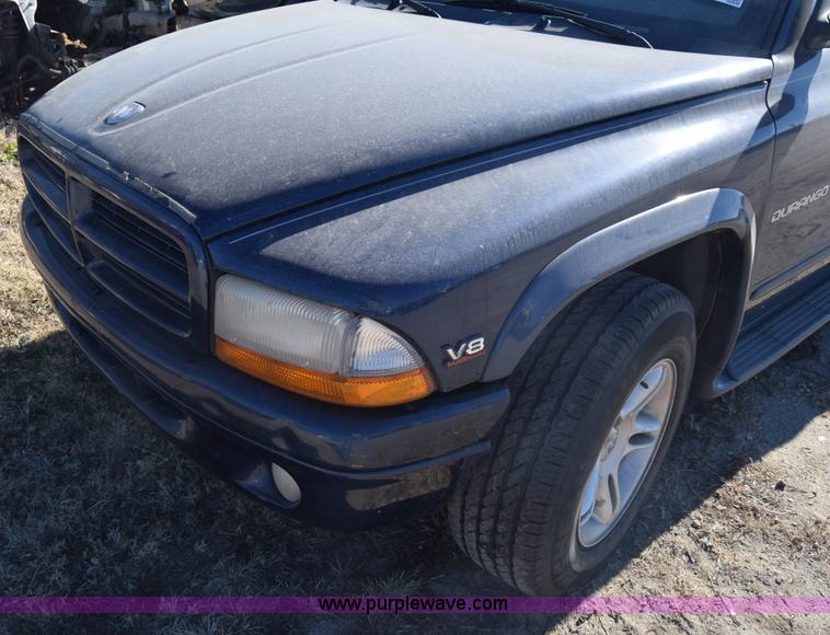 image for item L1054 2000 Dodge Durango SUV