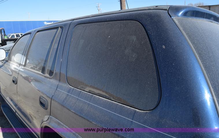 image for item L1054 2000 Dodge Durango SUV
