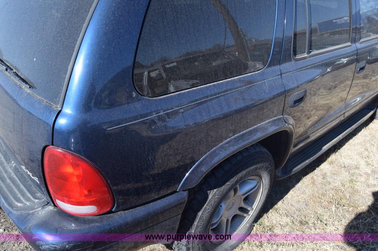 image for item L1054 2000 Dodge Durango SUV