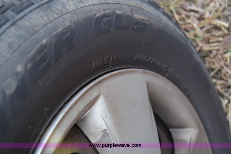 image for item L1056 2008 Dodge Caliber SE