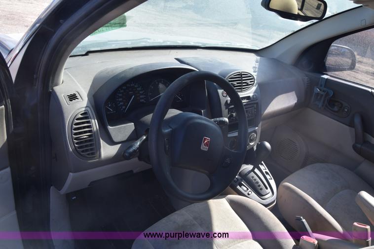 image for item L1058 2003 Saturn Vue