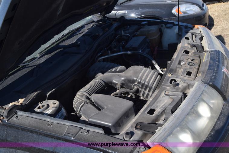 image for item L1058 2003 Saturn Vue