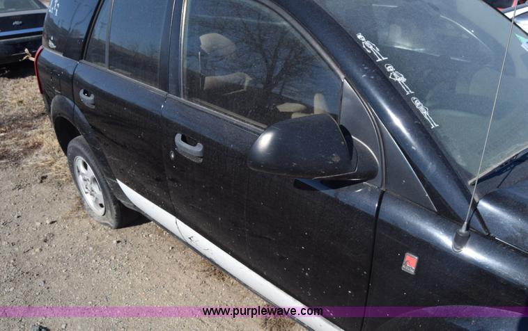 image for item L1058 2003 Saturn Vue