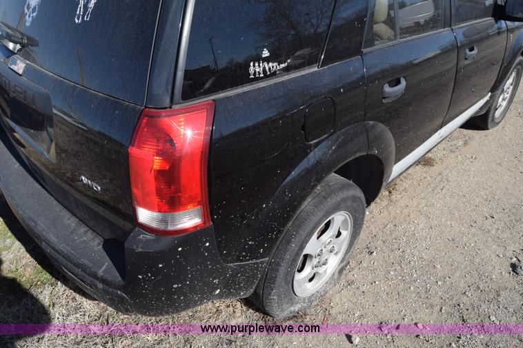 image for item L1058 2003 Saturn Vue