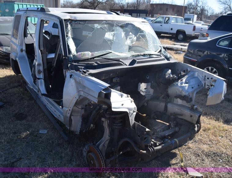 image for item L1059 2006 Jeep Commander Limited SUV