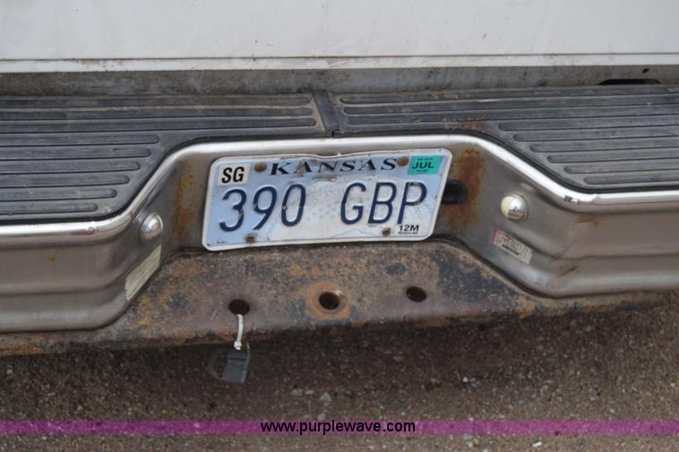 image for item L1063 1988 Chevrolet 1500 Ext. Cab pickup truck