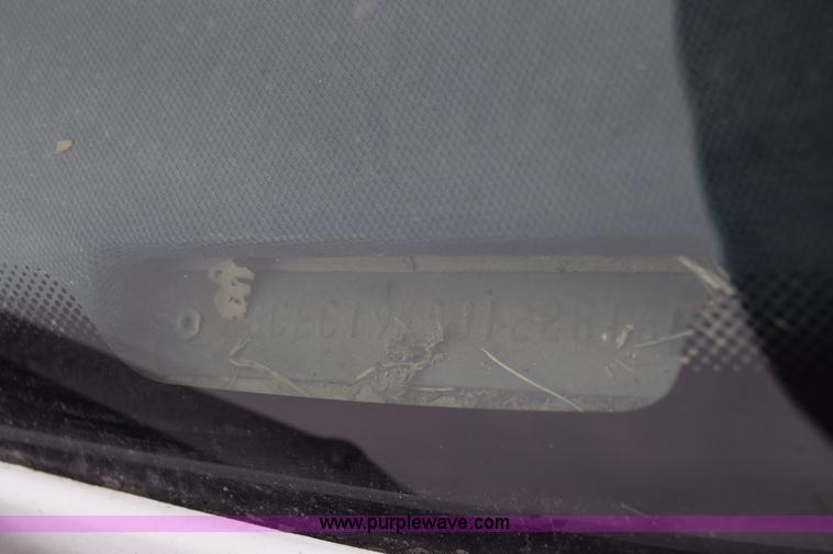 image for item L1063 1988 Chevrolet 1500 Ext. Cab pickup truck