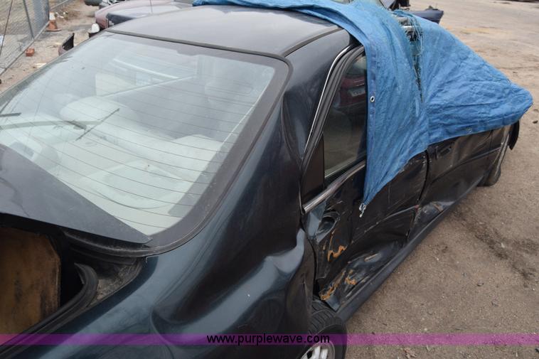 image for item L1064 1996 Honda Accord EX