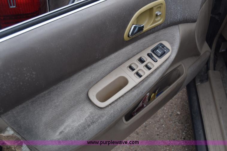 image for item L1064 1996 Honda Accord EX