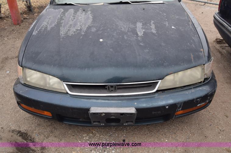 image for item L1064 1996 Honda Accord EX