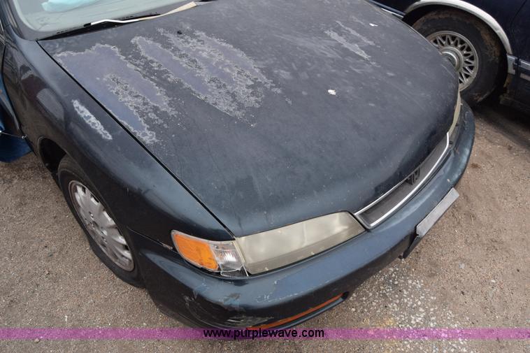 image for item L1064 1996 Honda Accord EX