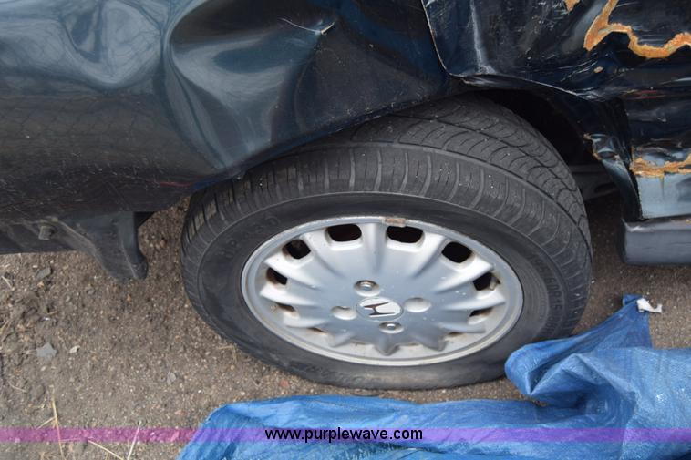 image for item L1064 1996 Honda Accord EX