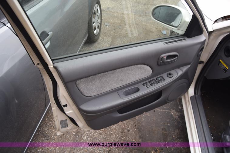 image for item L1066 2001 Hyundai Sonata