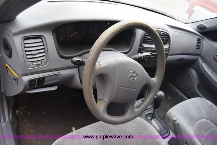 image for item L1066 2001 Hyundai Sonata