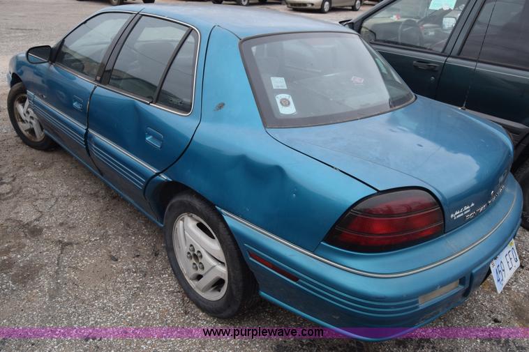 image for item L1067 1992 Pontiac Grand AM SE