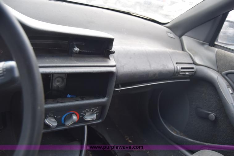 image for item L1067 1992 Pontiac Grand AM SE