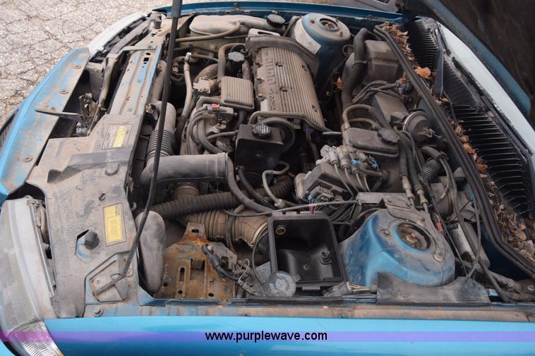 image for item L1067 1992 Pontiac Grand AM SE