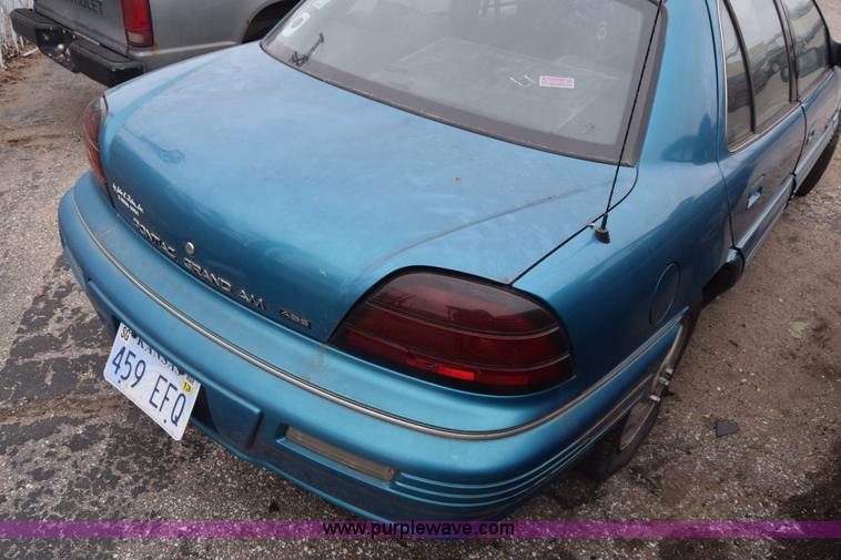 image for item L1067 1992 Pontiac Grand AM SE