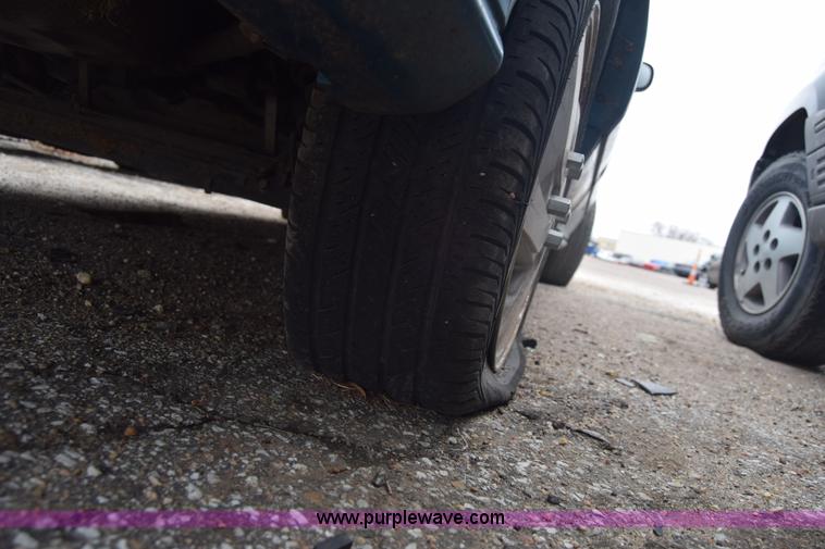 image for item L1067 1992 Pontiac Grand AM SE