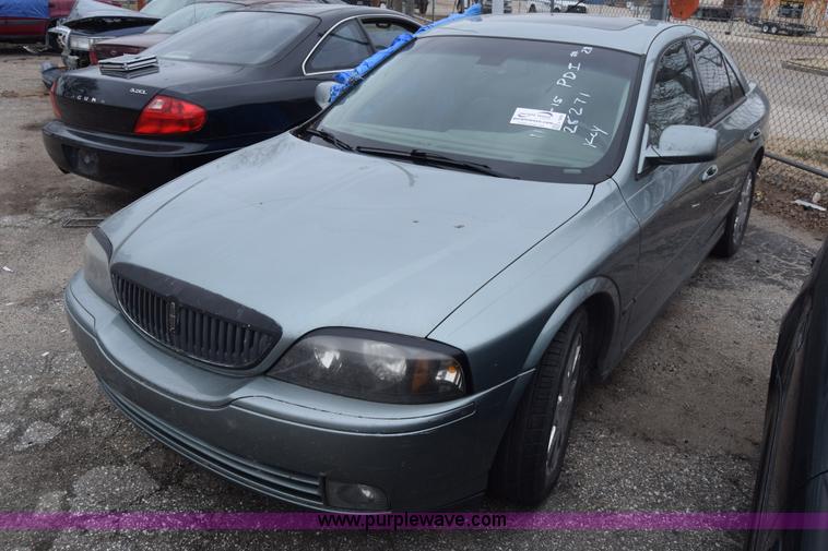 image for item L1069 2004 Lincoln LS