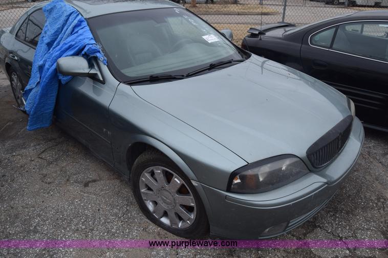 image for item L1069 2004 Lincoln LS