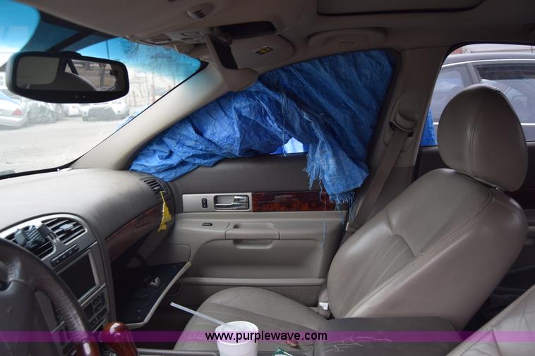 image for item L1069 2004 Lincoln LS