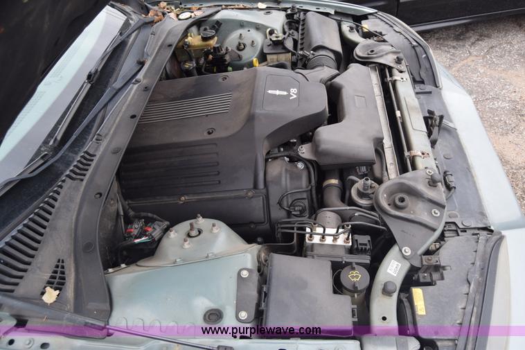 image for item L1069 2004 Lincoln LS