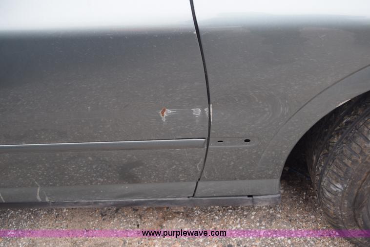 image for item L1069 2004 Lincoln LS