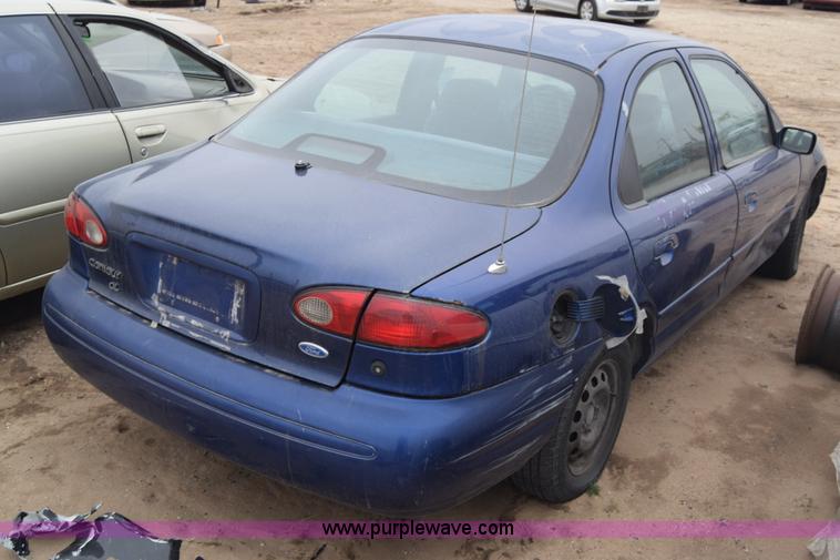 image for item L1070 1996 Ford Contour GL
