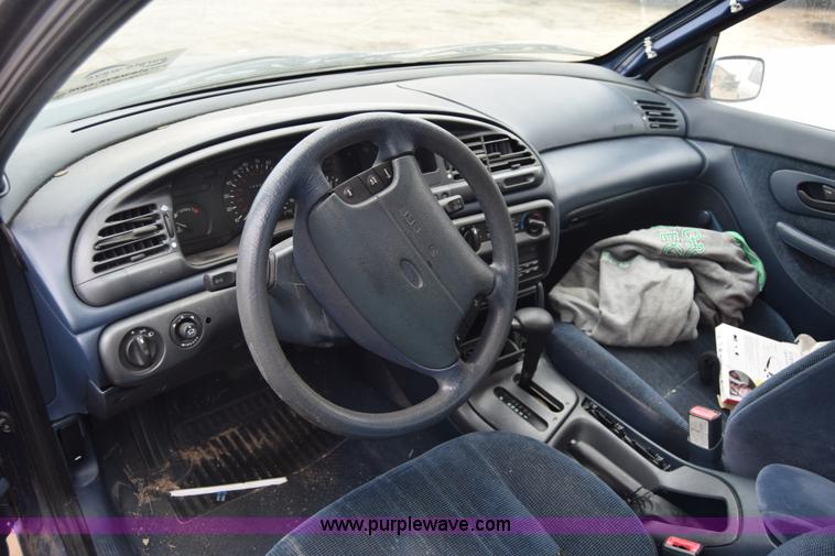 image for item L1070 1996 Ford Contour GL