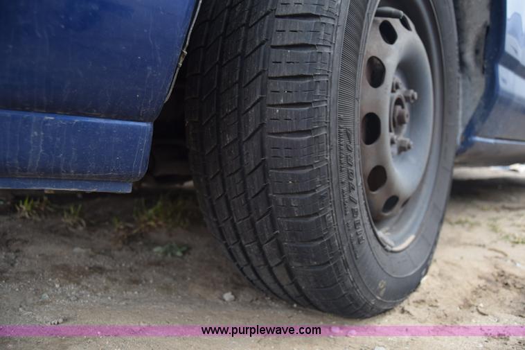 image for item L1070 1996 Ford Contour GL