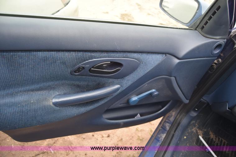 image for item L1070 1996 Ford Contour GL